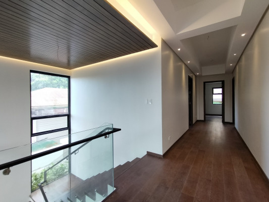 Luxurious Brand New Modern House in Alabang For Sale