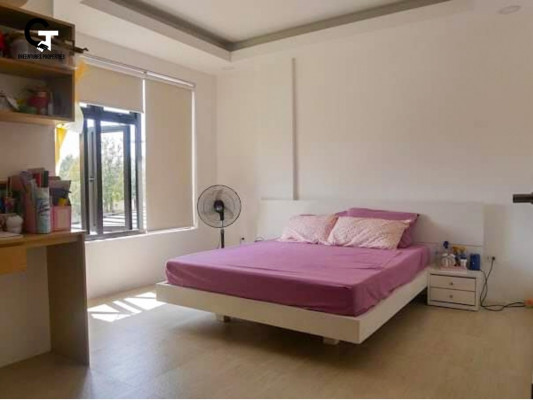 Modern Mansion Glass Thai - Theme with swimming pool for Sale