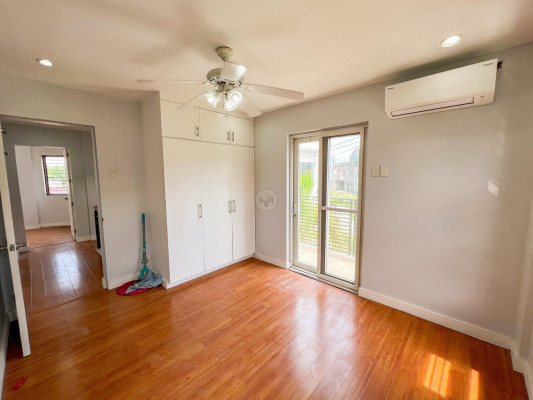 A Splendid 3 Bedroom House and Lot