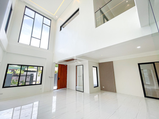 Elegant Semi-Furnished Modern Contemporary