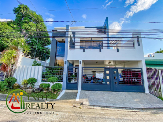 Spacious 3 Storey Single Attached House