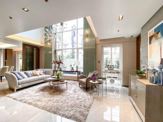 Modern Townhouse For Sale In New Manila, Quezon City