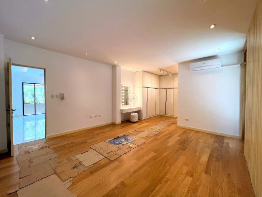 Delightful Pristine House and Lot for Sale In Don Jose Heights