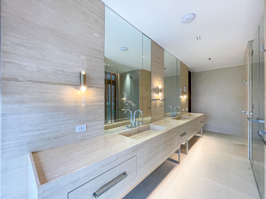 Cozy Modern Contemporary House and Lot For Sale in White Plains