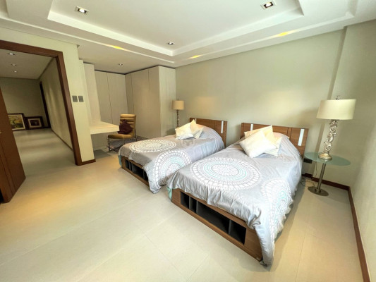 Enchanting Townhouse for Sale across Arca South