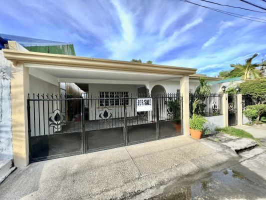 NEWLY RENOVATED BUNGALOW HOUSE AND LOT
