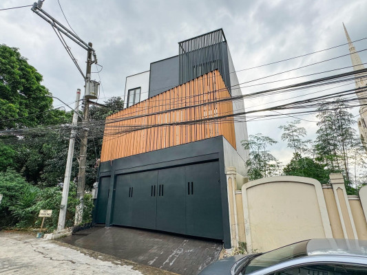 An Outstanding Modern House and Lot for Sale in Pasig City
