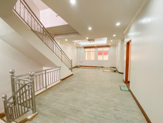 Inside of a Gleaming House and Lot in Heroes Hill, Quezon City