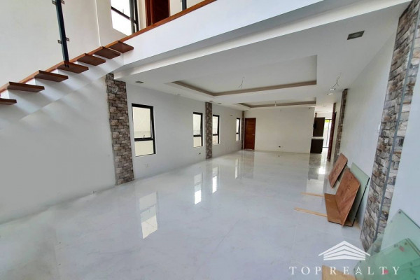 House and Lot for Sale with Pool