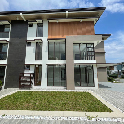 Bespoke Modern Asian House and Lot For Sale in Treveia Nuvali, Santa Rosa Laguna