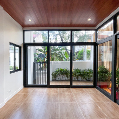 Sophisticated Modern House and Lot For Sale in Greenwoods Executive Village