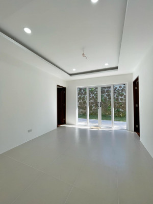 Brand New Modern House and Lot for Sale in Sun Valley Estates