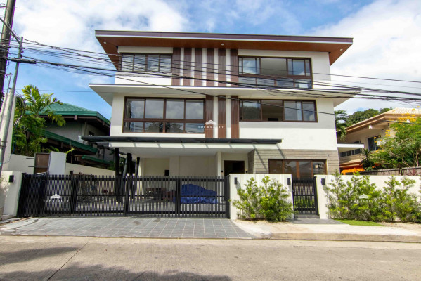Ayala Alabang Village | Brand New Five Bedroom 5BR Luxurious House and Lot