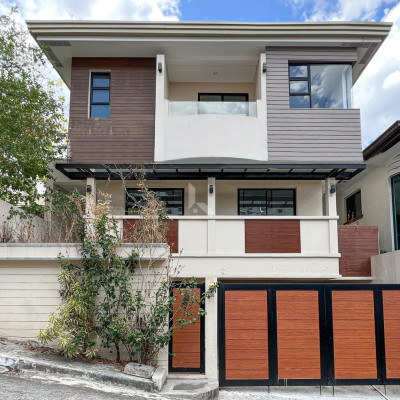 Sophisticated Multi-level House and Lot For Sale in Vista Real Executive Village