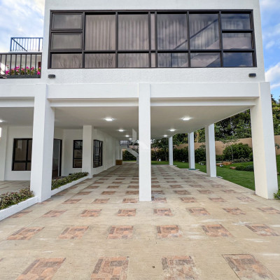Picturesque Fully Furnished House and Lot with Stunning Landscape For Sale