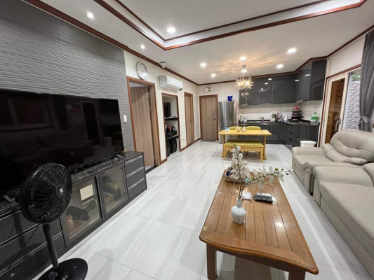 FOR SALE NEWLY BUILT POOL VILLA TYPE HOUSE IN ANGELES CITY NEAR CLARK