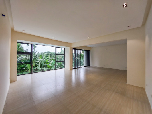 Modern Bungalow House and Lot with Swimming Pool in Ayala Alabang Village