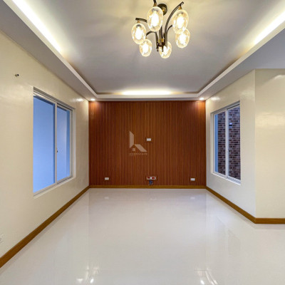 Notable Brand New Dupleex House and Lot For Sale
