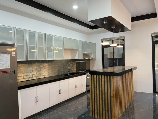 Modern Two Storey House IN A SECURED SUBDIVISION NEAR CLARK