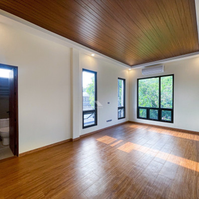 Stylish Modern Industrial in Ayala Alabang Village, Muntinlupa City