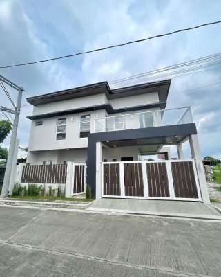 Brand New Modern House for Sale in Greenwoods Executive Village