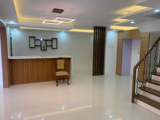 TWO STOREY HOUSE AND LOT FOR SALE!