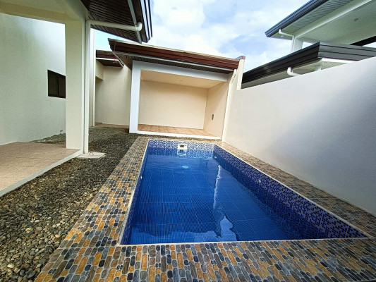 2-STOREY 4 BEDROOMS RESIDENCE IN PAMPANGA