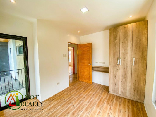 Elegantly Finished Single attached House and Lot