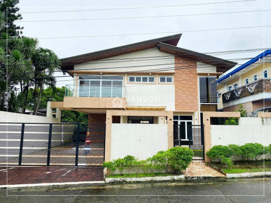 HOUSE AND LOT FOR SALE IN QUEZON CITY