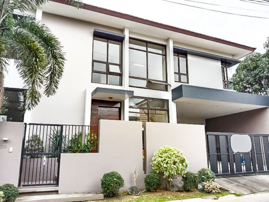Pristine Modern Corner House and Lot for Sale in Filinvest East, Cainta Rizal