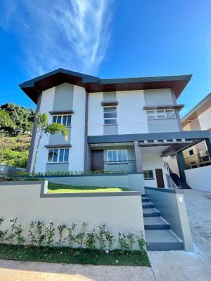 Brand New Modern House and Lot for Sale in Sun Valley Estates