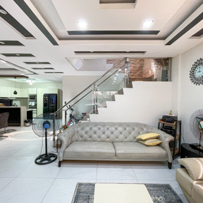 Elegant Fully Furnished Modern Contemporary Home For Sale