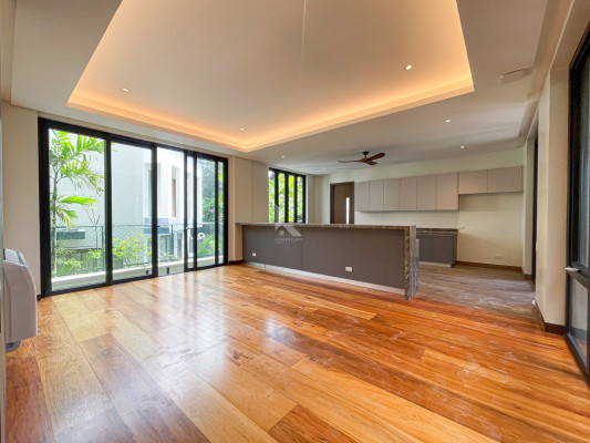Stylish Modern Contemporary Corner House and Lot in Ayala Alabang Village