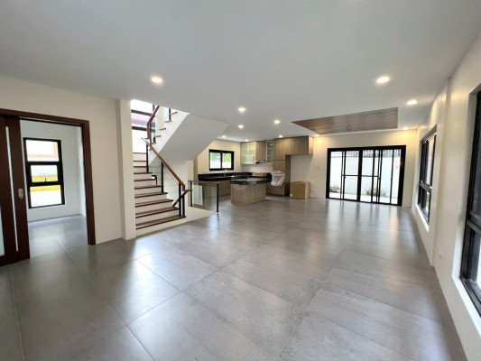 Ultramodern Charming House and Lot for Sale in  Filheights Subdivsion