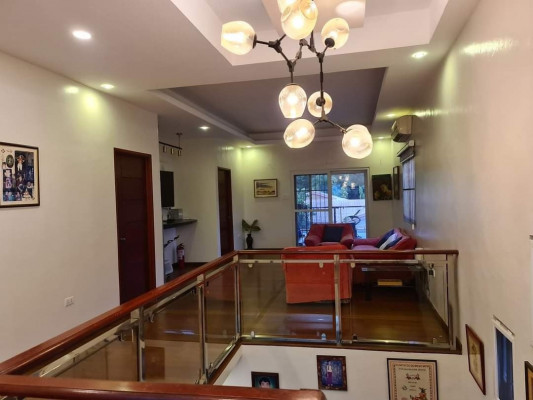 PRE-OWNED MODERN HOUSE FOR SALE
