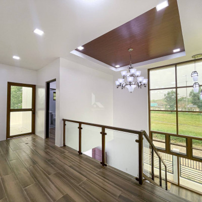 Pleasing Modern Contemporary House and Lot For Sale