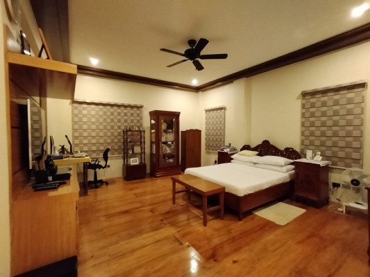 Owner Built Massive House For Sale in BF Homes Paranaque