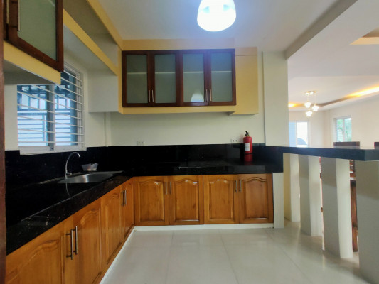 SEMI FURNISHED TWO STOREY HOUSE IN BETTER LIVING PARANAQUE