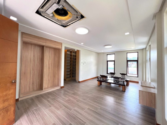 Prime Grandeur House and Lot for Sale