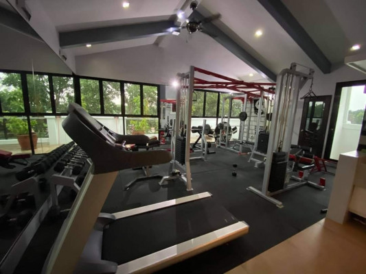 Corner 3-Storey House with Pool For Sale in Angeles City