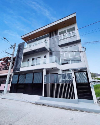 Beautiful Brand New 3-Storey House for Sale in Greenwoods Executive Village