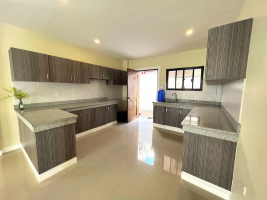 House and Lot for Sale in BF Homes - Northwest