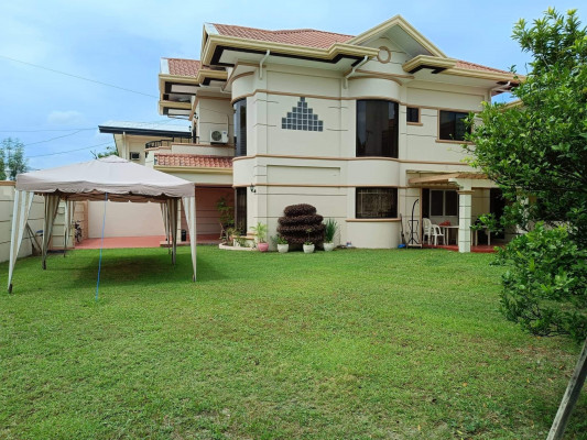 CLASSIC ROMAN STYLE MANSION WITH BIG LAWN NEAR CLARK AND BALIBAGO