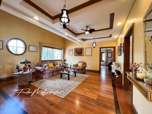 5 Bedroom House and Lot Portofino South, Las Pinas
