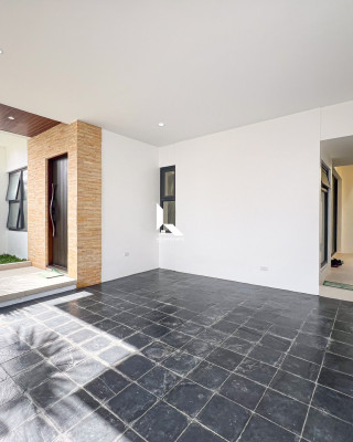 Notable Modern Contemporary House and Lot