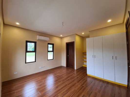 Brandnew Gorgeous Italian Home in Portofino, Vista Alabang