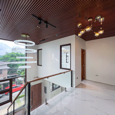 Sophisticated Modern Contemporary House and Lot For Sale