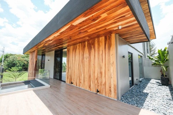 Outstanding 5-Bedroom House and Lot