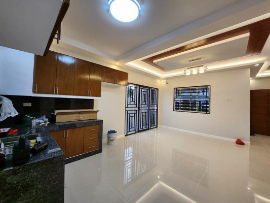 FOR SALE BRAND NEW MODERN HOUSE WITH POOL