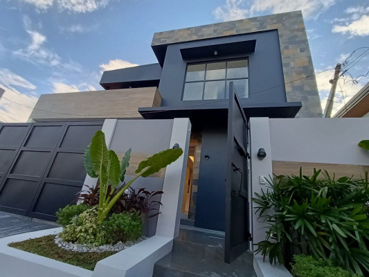 A BRAND NEW MODERN HOUSE AND LOT FOR SALE IN BF HOMES PARAÑAQUE